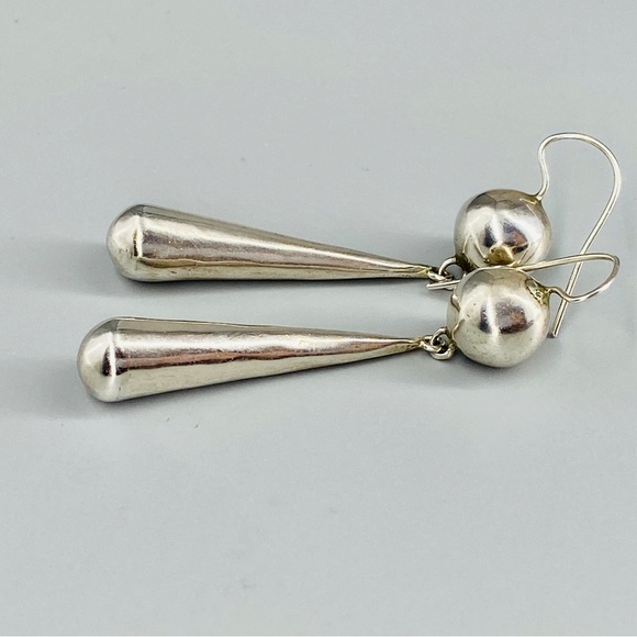 Vintage Sterling Silver Hollow Puff Ball & Teardrop Earrings Handmade - Picture 6 of 15